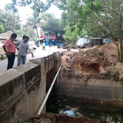 pipe laying Bridge work