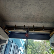 Crane and pulley system