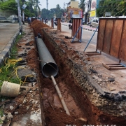 MC road - laying of 914mm MS pipe