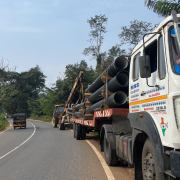 Pipe unloading on progress